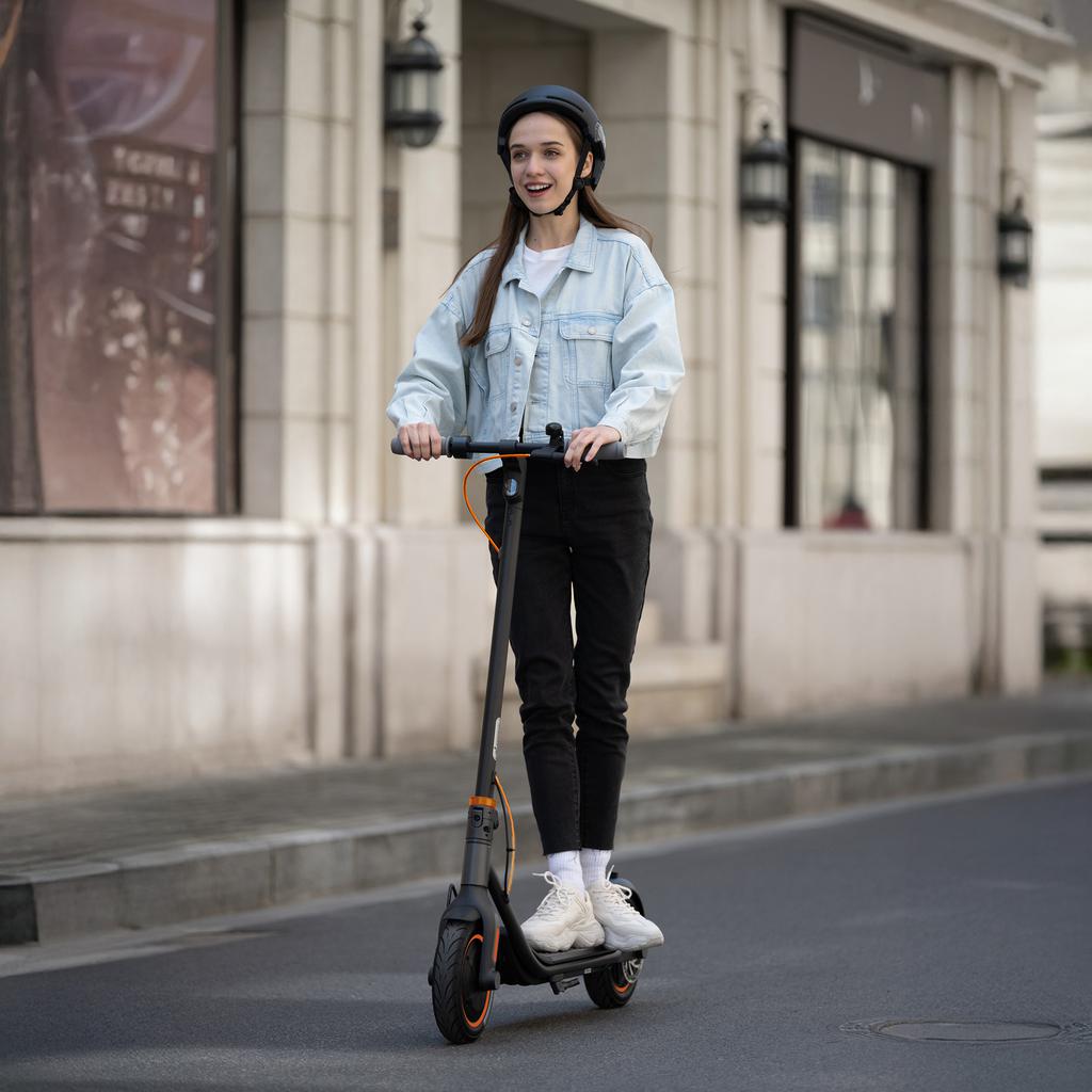 Segway - F35 Electric Kick Scooter